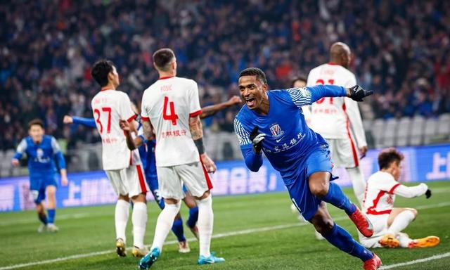 关于传控球风正流行,球队中场控制力大爆发,碾碎对手!的信息 关于传控球风正流行,球队中场控制力大爆发,碾碎对手!的信息