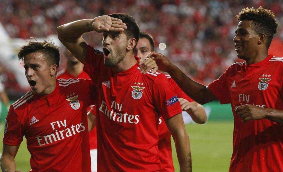 开云体育下载-本菲卡主场取胜，葡萄牙超级联赛卫冕逐渐清晰的简单介绍