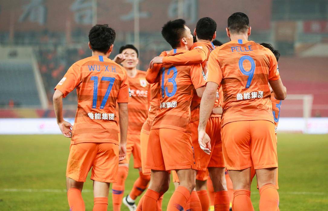 开云体育下载-队长梅开二度带领球队大胜，实现逆袭复仇的简单介绍