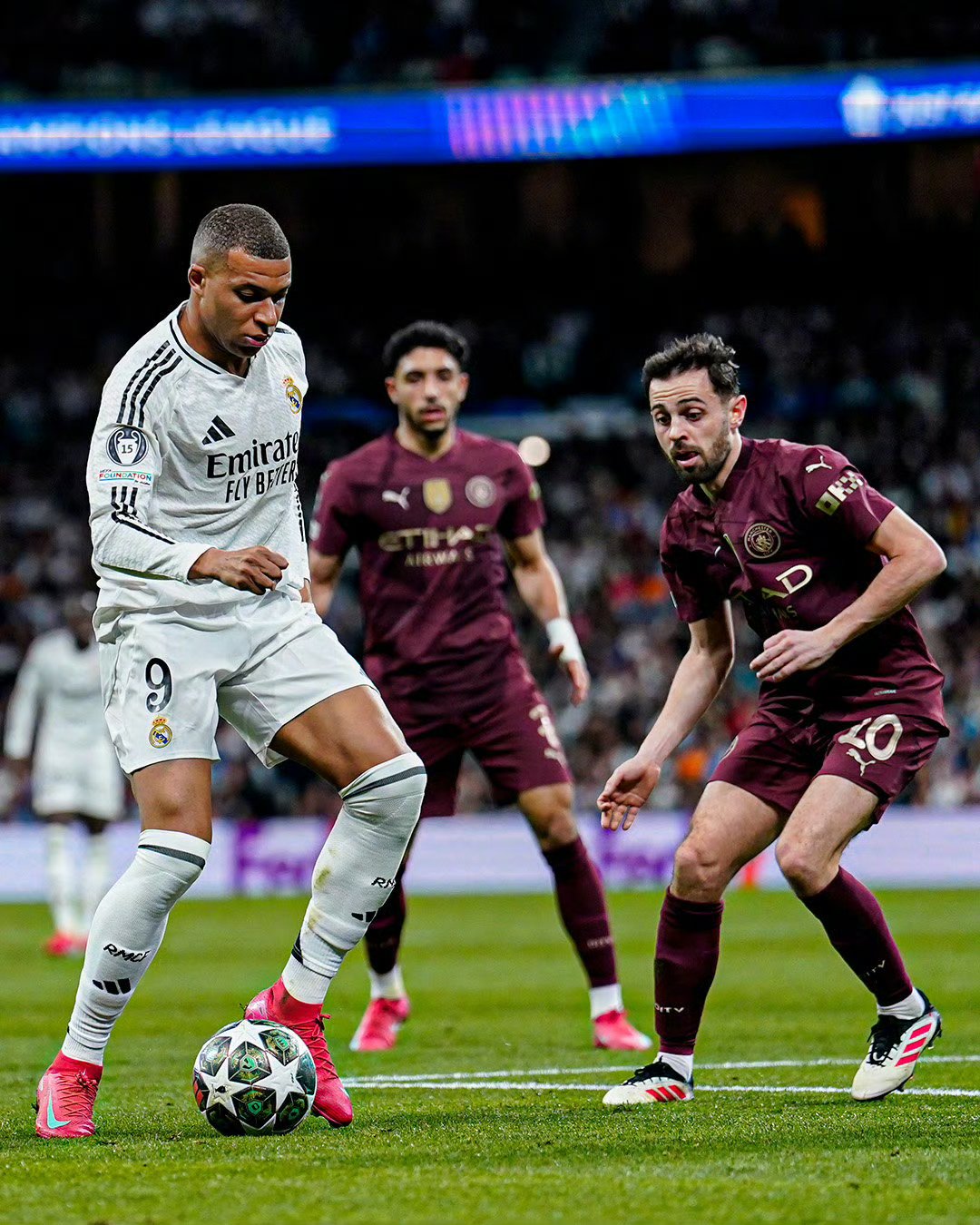 开云平台-包含皇马主场1-0击败曼联，取得欧冠小组赛三连胜的词条