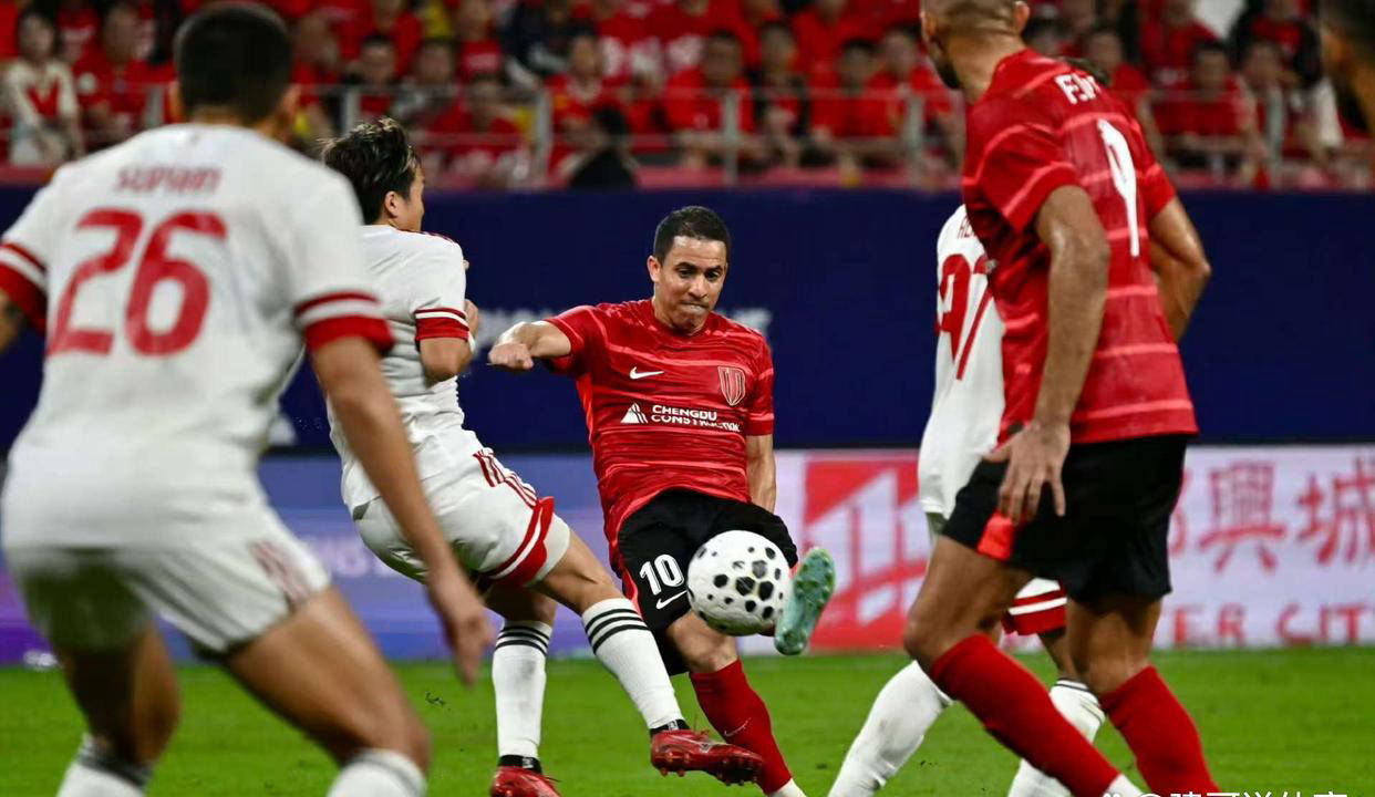 关于U球员脱颖而出,亚冠赛事精彩纷呈的信息 关于U球员脱颖而出,亚冠赛事精彩纷呈的信息