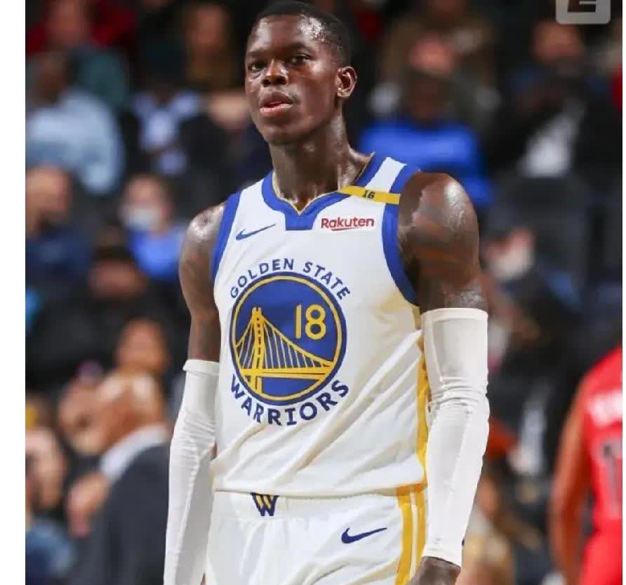 勇士横扫灰熊,利拉德高光表现 勇士横扫灰熊,利拉德高光表现