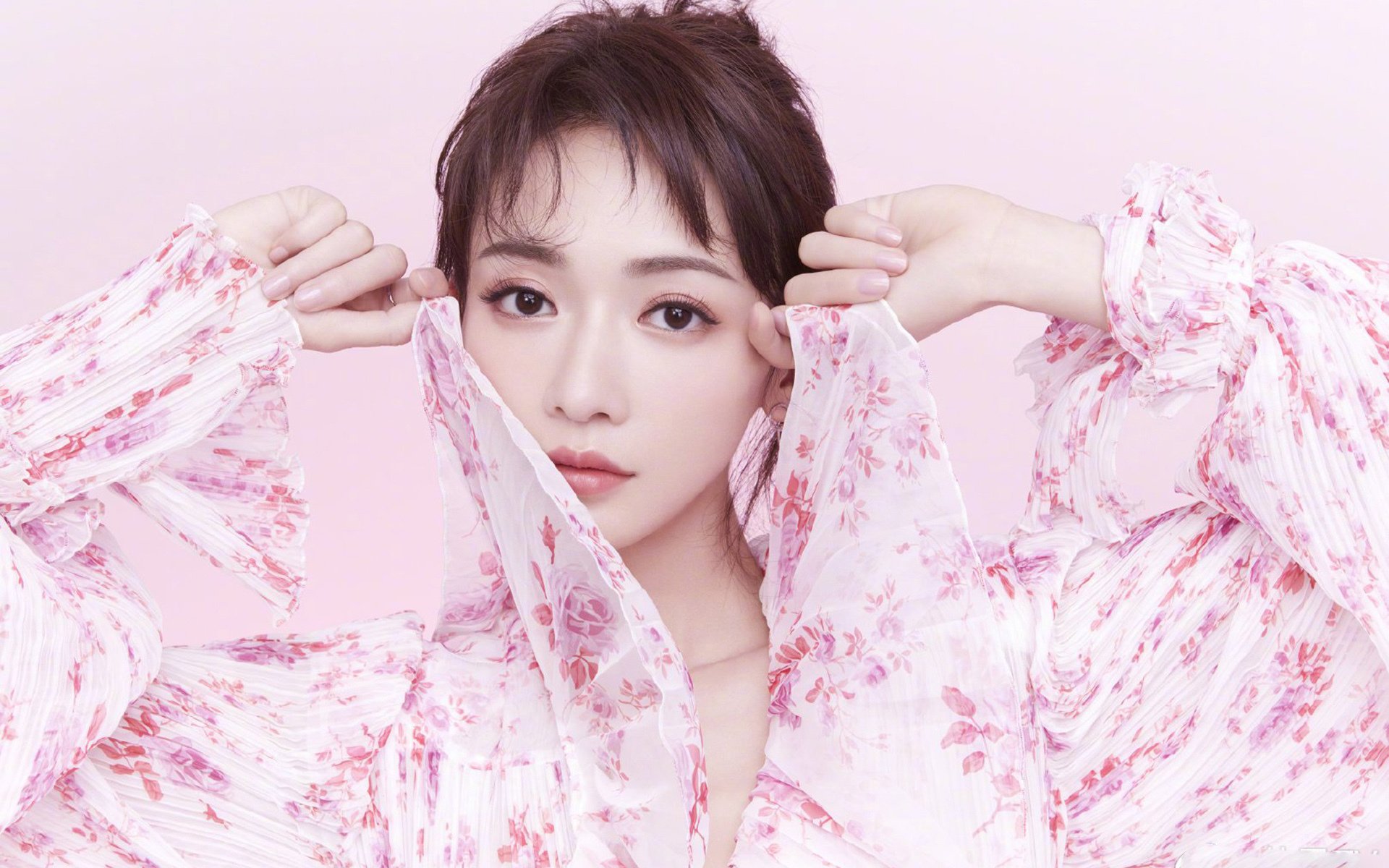 足球双星闪耀，尼斯收割罗马，黄喜灿东决关键战接管比赛