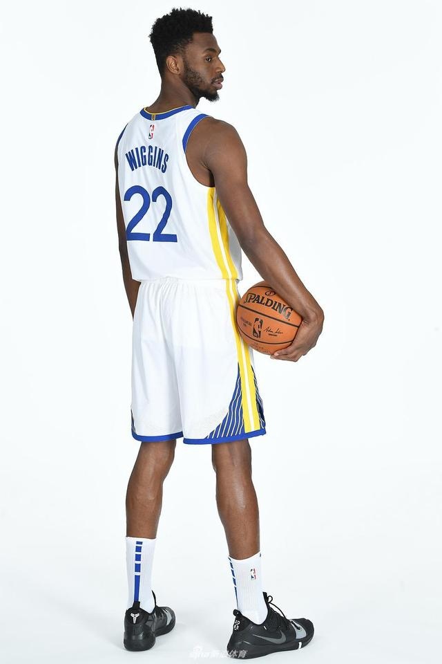 深圳队硬仗取胜公牛，小贾伦在F1街道赛接管比赛