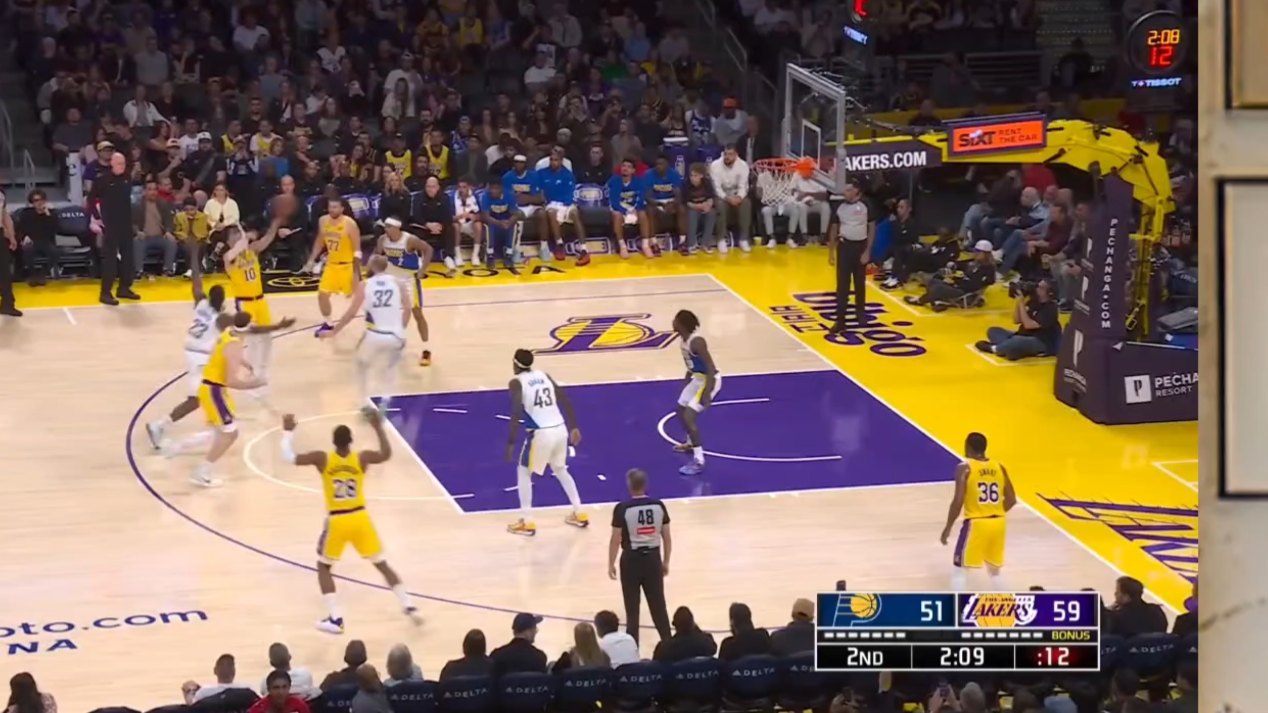 东契奇关键节点连续得分，步行者击溃魔术