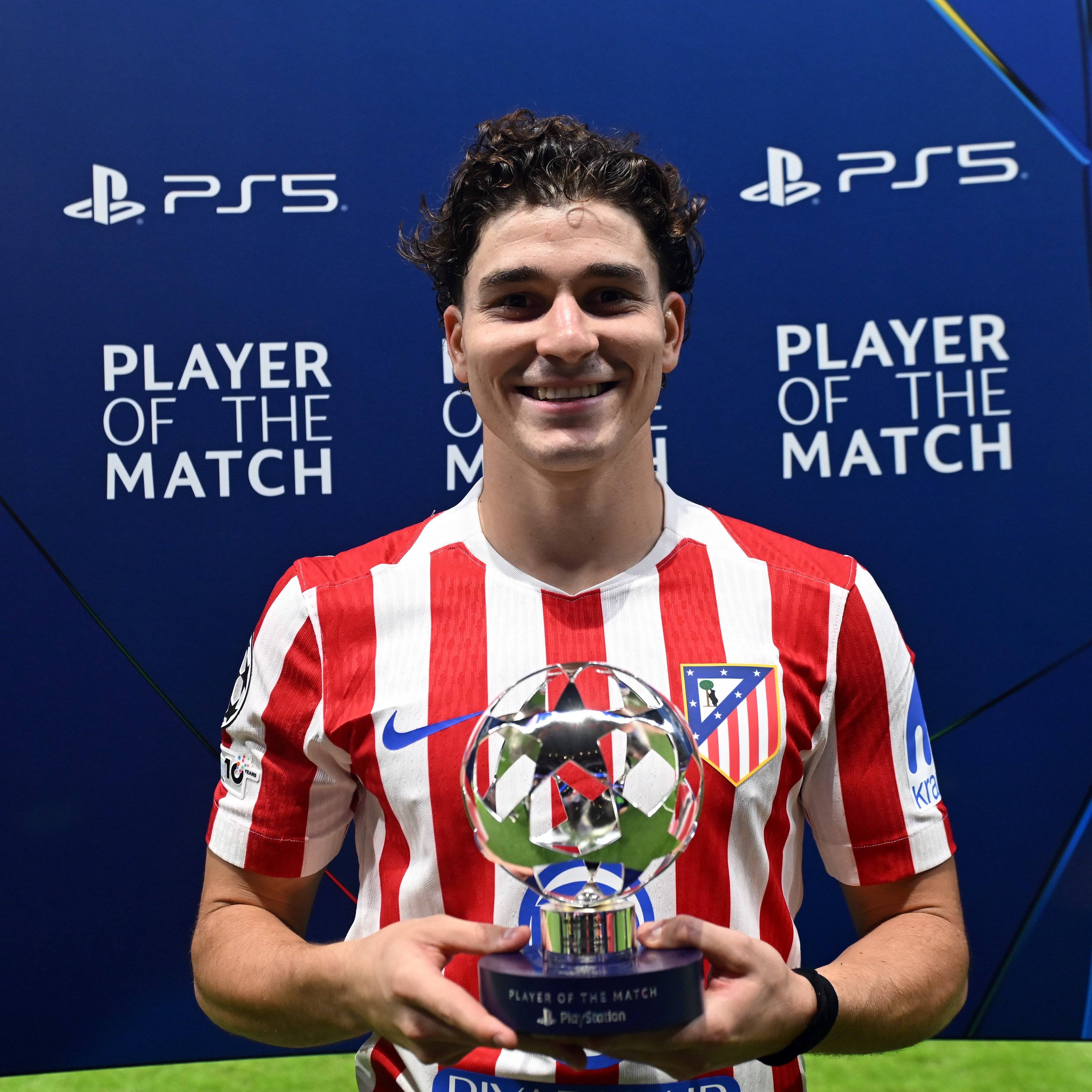 阿尔瓦雷斯进攻端无人可挡,巴黎碾压马德里竞技 阿尔瓦雷斯进攻端无人可挡,巴黎碾压马德里竞技